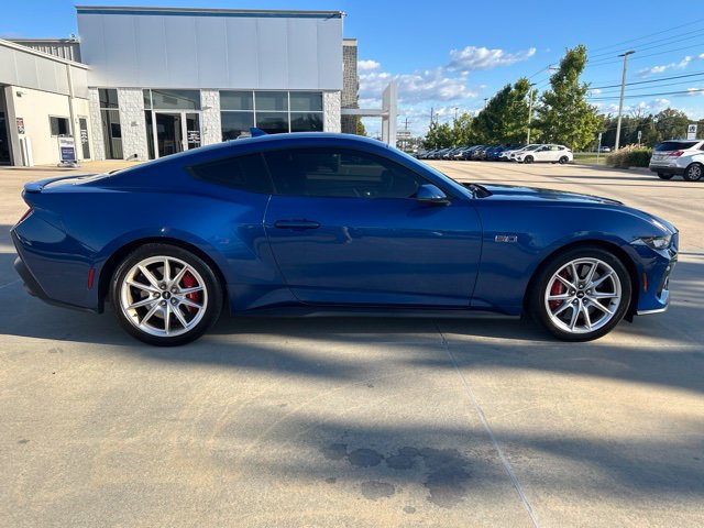 Used 2024 Ford Mustang GT Premium RWD image 3