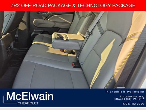 Used 2025 Chevrolet Colorado ZR2 w/ Technology Package AWD/4WD image 30