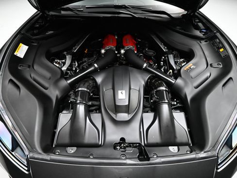 Used 2022 Ferrari Portofino M RWD image 55