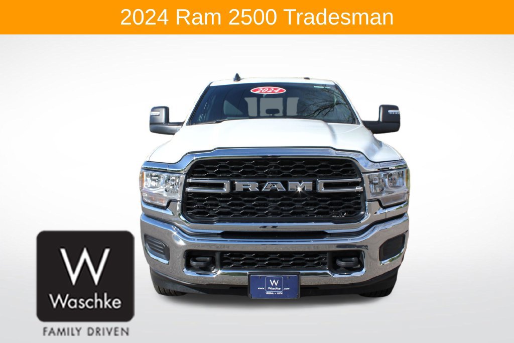 Used 2024 RAM 2500 Tradesman w/ Chrome Appearance Group AWD/4WD image 2