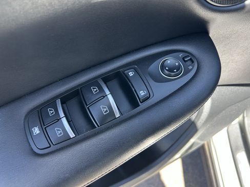 Used 2021 INFINITI QX50 Luxe w/ Appearance Package AWD/4WD image 29