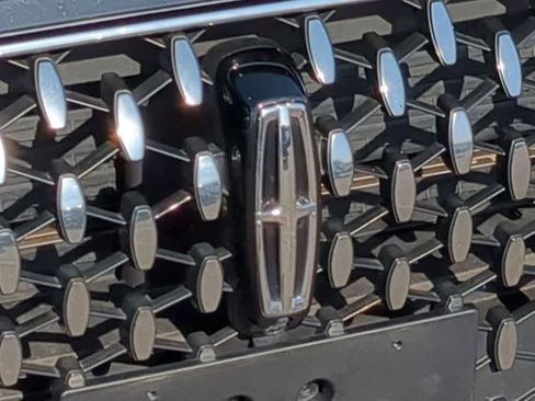 Used 2024 Lincoln Corsair Reserve w/ Equipment Group 201A image 11