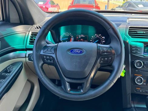 Used 2016 Ford Explorer FWD image 12