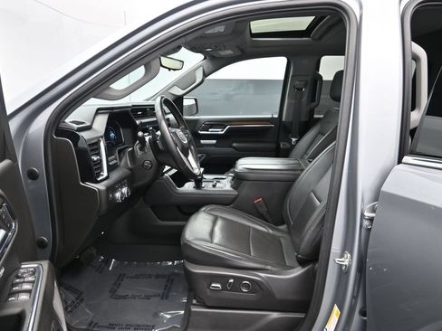 Used 2024 GMC Sierra 1500 Denali w/ Denali Reserve Package AWD/4WD image 11