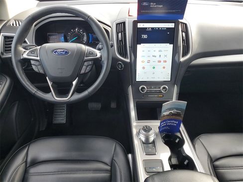 Certified 2024 Ford Edge SEL image 26