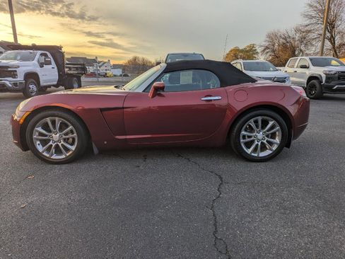 Used 2009 Saturn Sky Ruby Red image 3