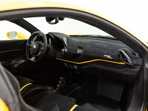 Used 2019 Ferrari 488 Pista Coupe image 42