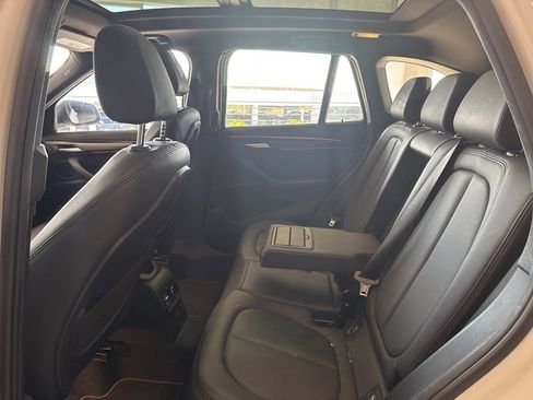 Used 2020 BMW X1 xDrive28i image 18