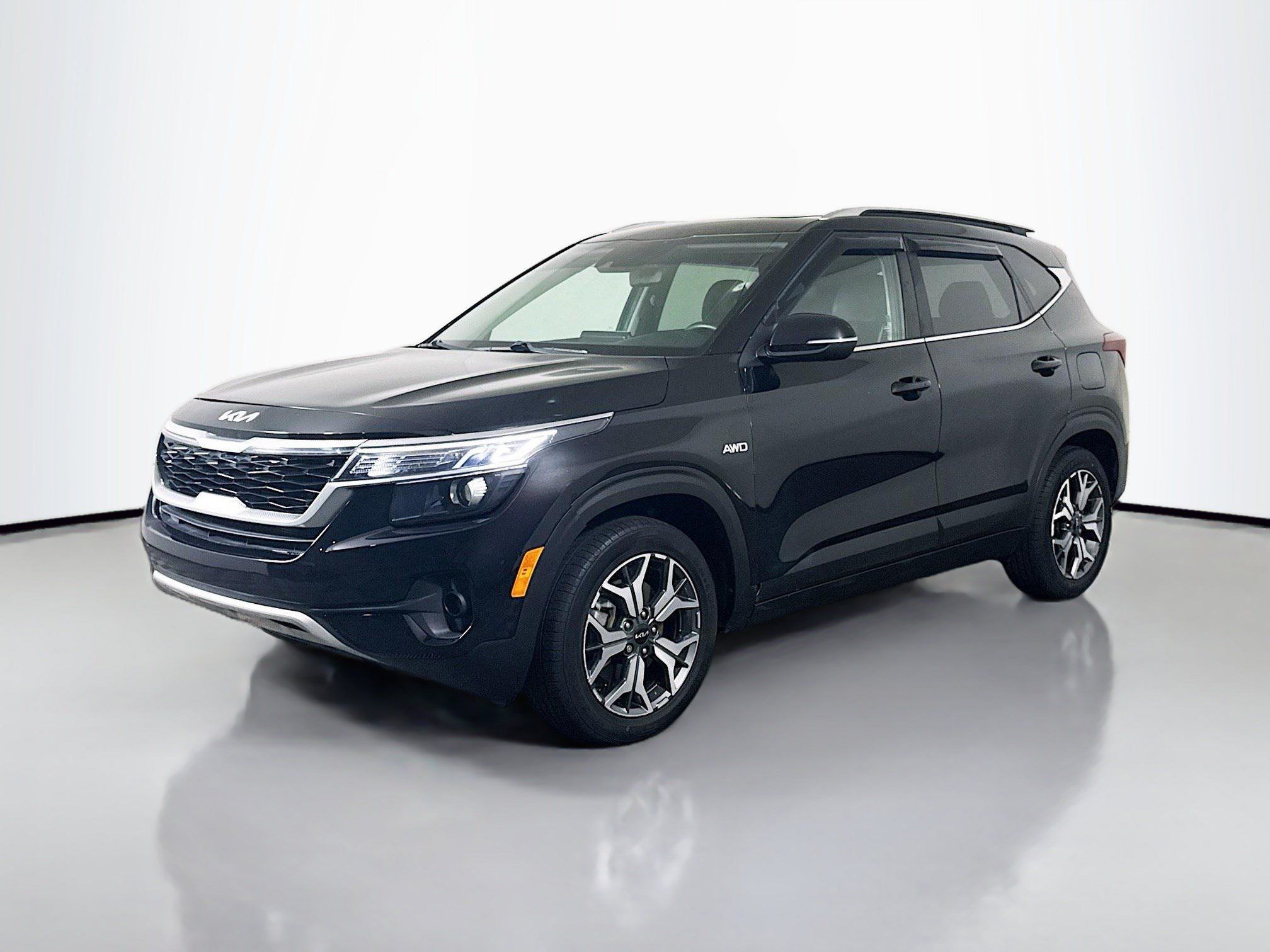 Used 2022 Kia Seltos EX AWD/4WD image 4