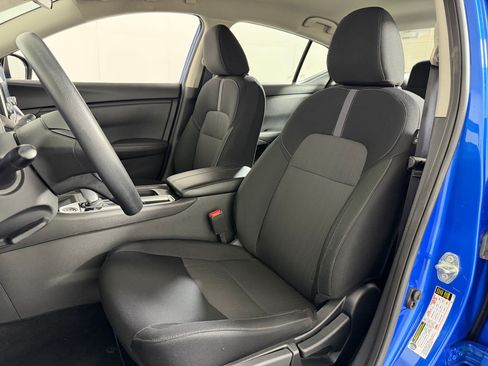 Used 2025 Nissan Sentra SV FWD image 4