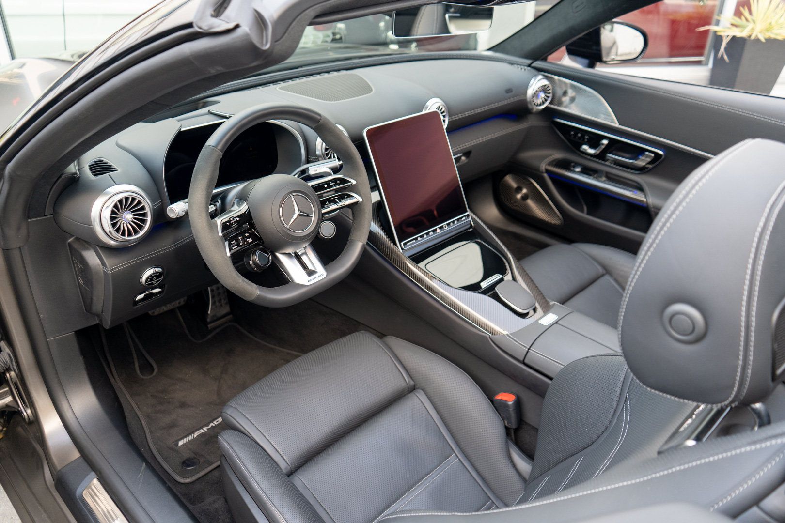 Used 2023 Mercedes-Benz SL 63 AMG 4MATIC image 10