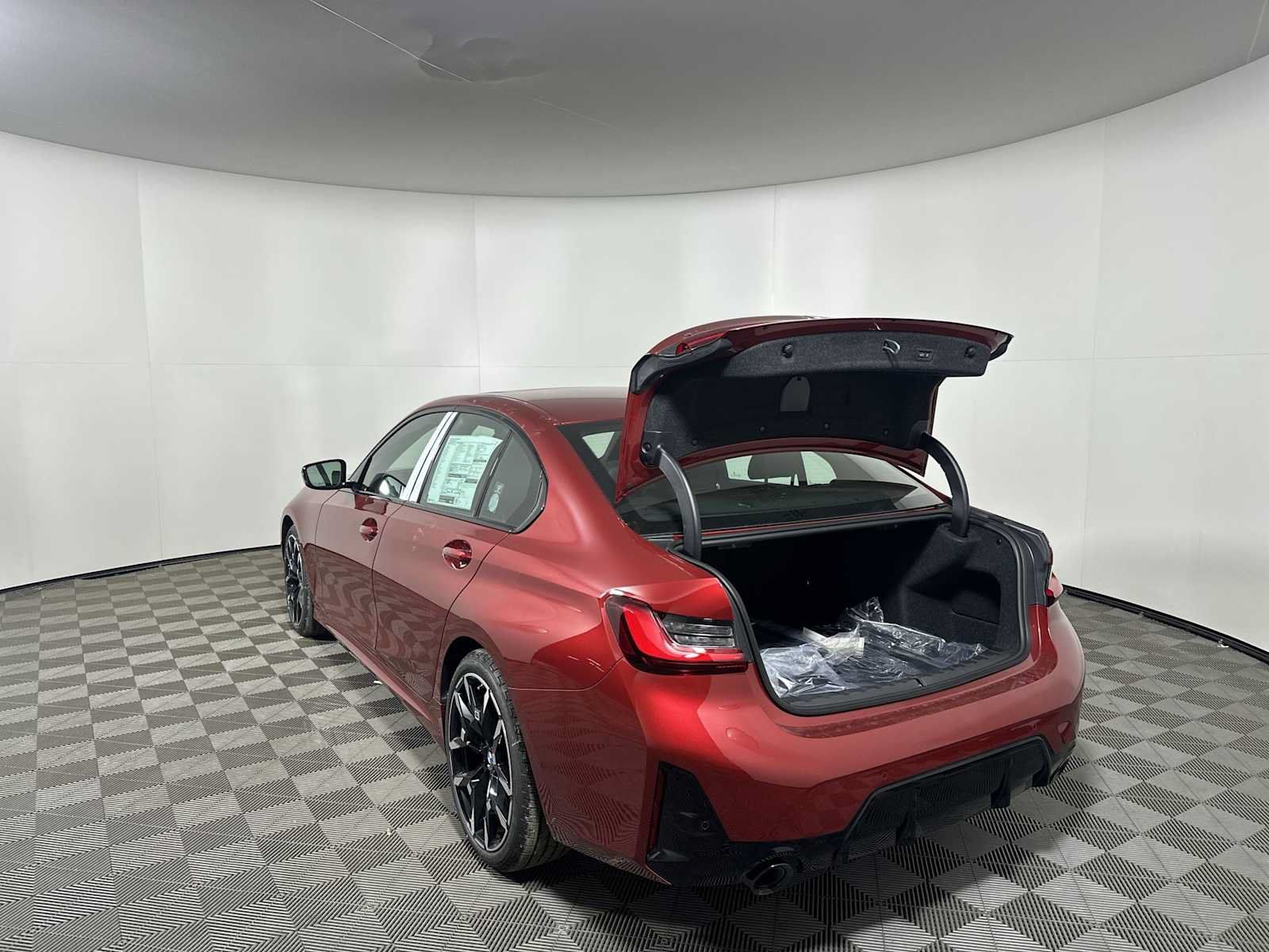 New 2026 BMW 330i xDrive Sedan w/ M Sport Package AWD/4WD image 20