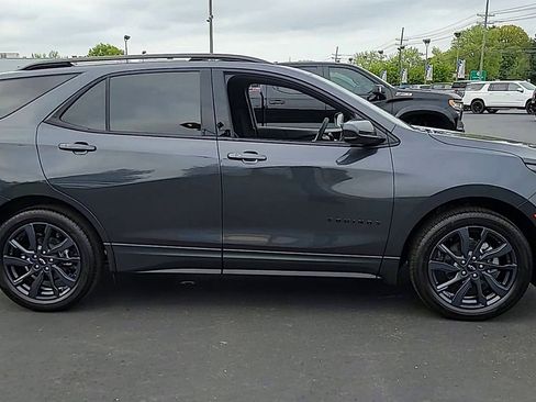 Used 2023 Chevrolet Equinox RS image 9