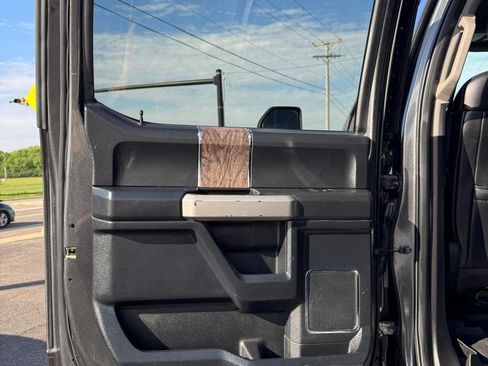 Used 2018 Ford F250 Lariat w/ Lariat Ultimate Package AWD/4WD image 15