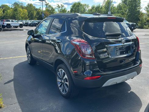 Used 2022 Buick Encore Preferred w/ Safety Package AWD/4WD image 3