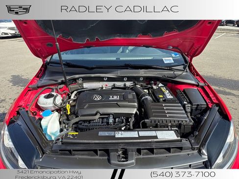 Used 2017 Volkswagen Golf 4-Door image 16
