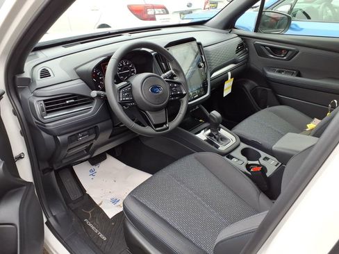 Used 2025 Subaru Forester Premium image 11