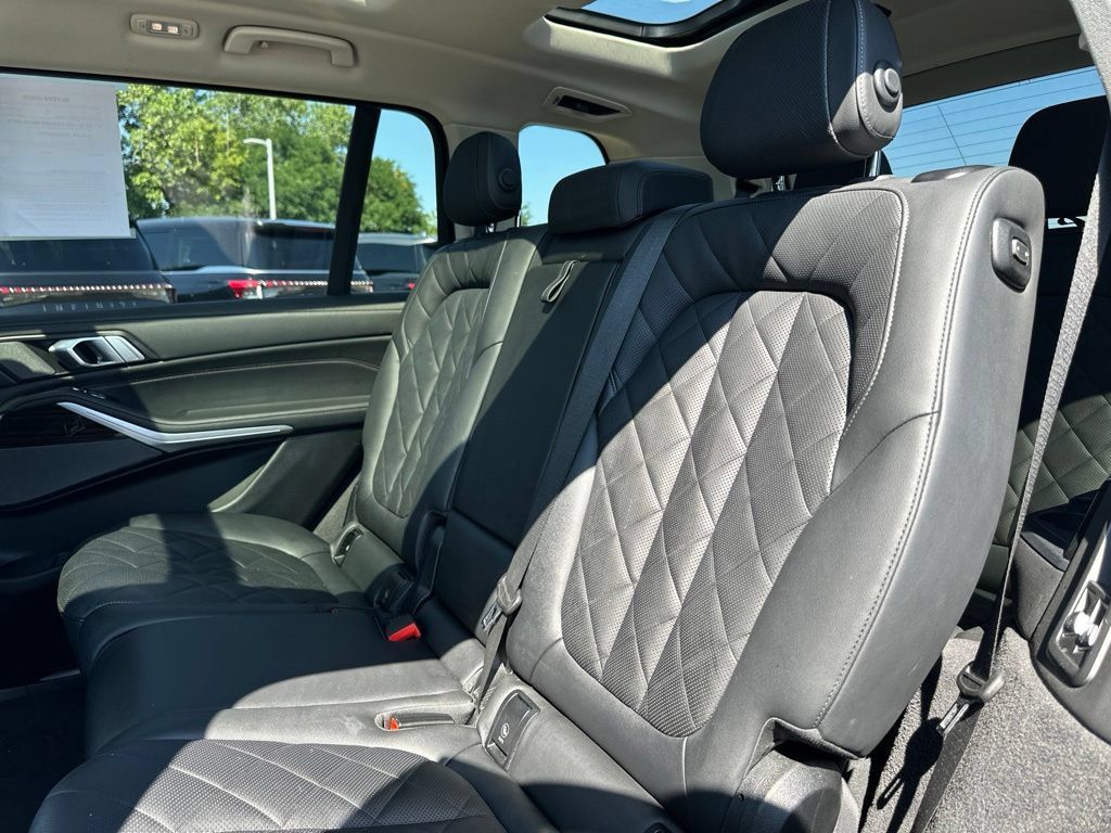 Used 2024 BMW X7 xDrive40i AWD/4WD image 50