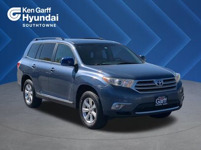 Used 2011 Toyota Highlander SE