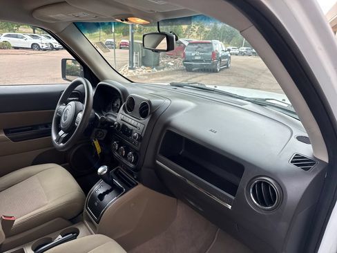 Used 2015 Jeep Patriot Sport w/ Power Value Group FWD image 29