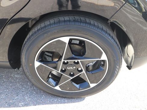 Used 2023 Kia Soul EX FWD image 14