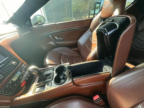 Used 2014 Maserati GranTurismo Sport RWD image 21