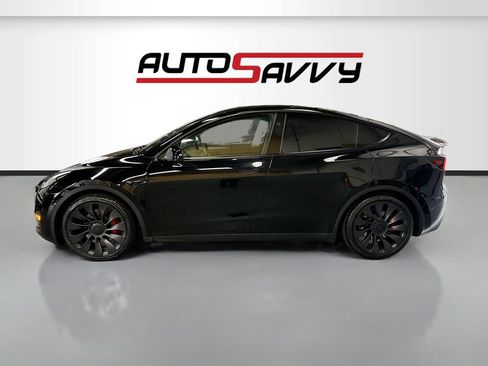 Used 2024 Tesla Model Y Performance AWD/4WD image 4