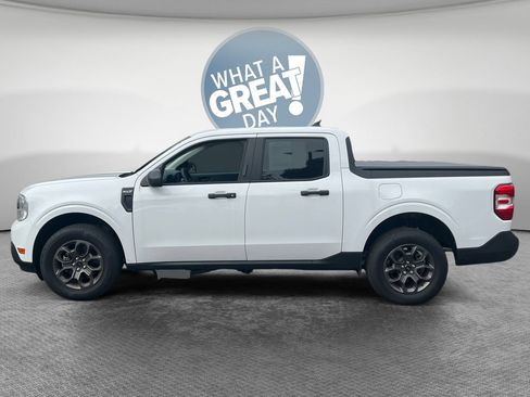 Used 2022 Ford Maverick XLT FWD image 2