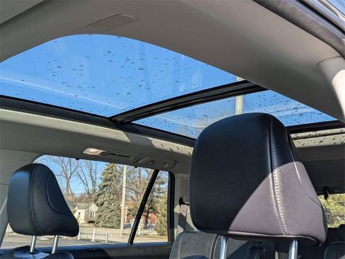 Used 2025 Toyota Grand Highlander AWD image 12