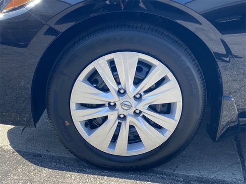 New 2025 Nissan Sentra S image 7