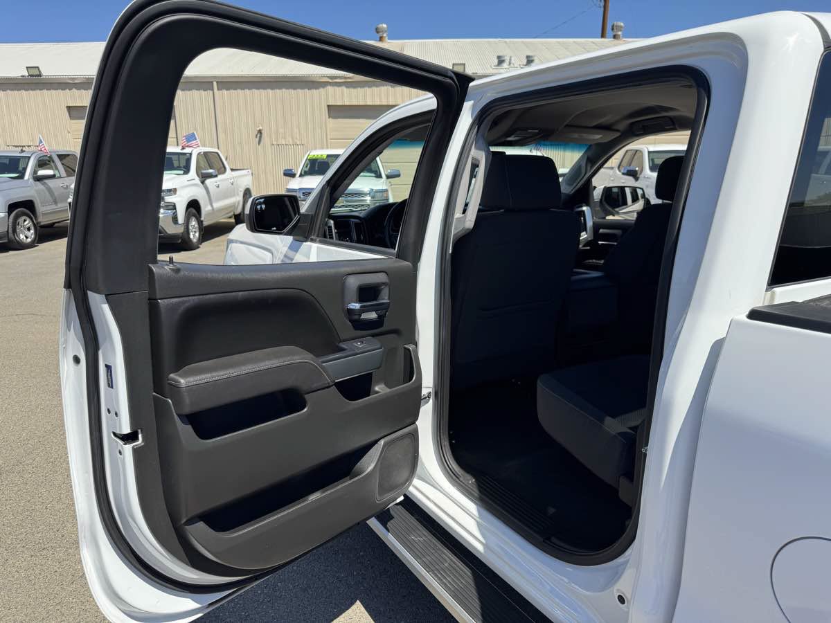 Used 2017 Chevrolet Silverado 1500 LT AWD/4WD image 20