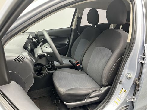 Used 2018 Mitsubishi Mirage ES image 7