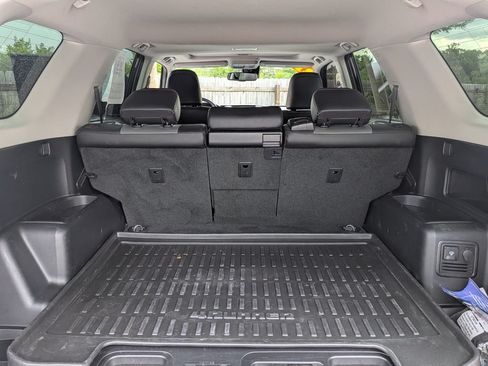 Used 2021 Toyota 4Runner SR5 Premium w/ Moonroof Package RWD image 30