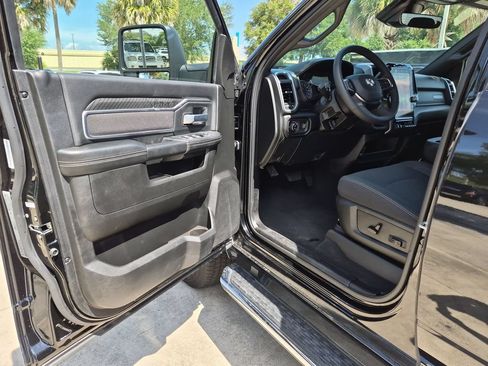 Used 2026 RAM 2500 Big Horn AWD/4WD image 8