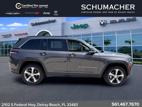 Used 2024 Jeep Grand Cherokee Limited w/ Luxury Tech Group II RWD image 8
