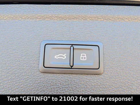 Used 2023 Audi Q5 2.0T Premium w/ Convenience Package image 17