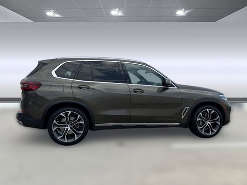 Certified 2023 BMW X5 sDrive40i w/ Premium Package RWD image 8