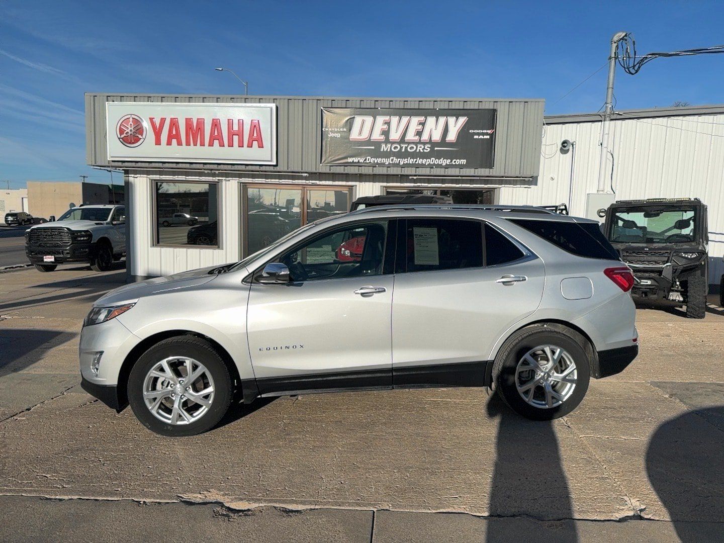 Used 2021 Chevrolet Equinox Premier AWD/4WD image 1
