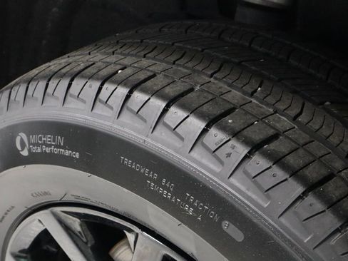 Used 2024 Jeep Grand Cherokee Altitude image 20