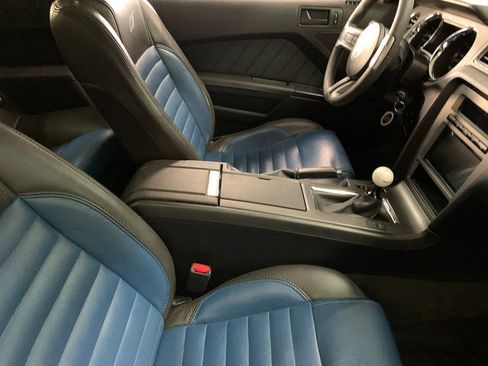 Used 2012 Ford Mustang GT w/ Security Pkg RWD image 12