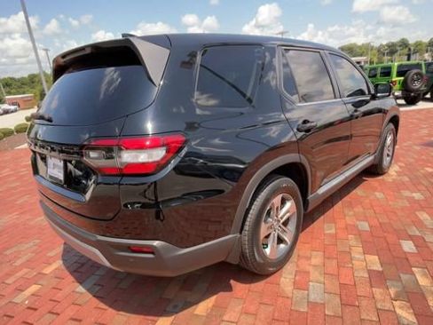 Certified 2024 Honda Pilot EX-L image 9