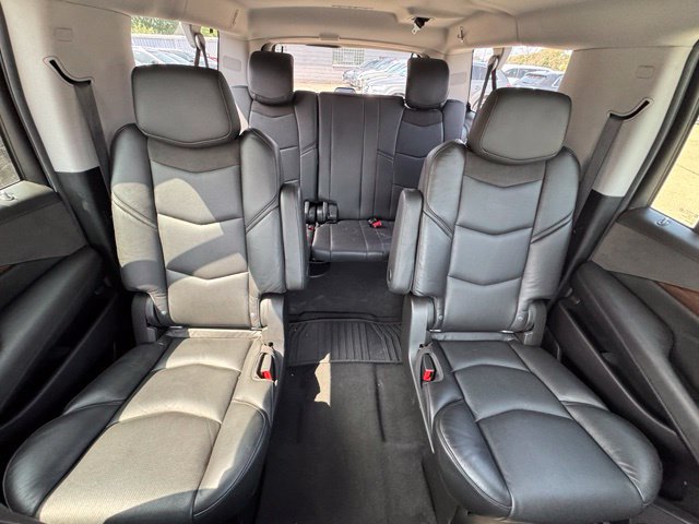Used 2019 Cadillac Escalade ESV Premium Luxury AWD/4WD image 14