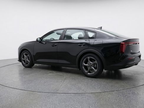Used 2025 Kia K4 LXS image 6