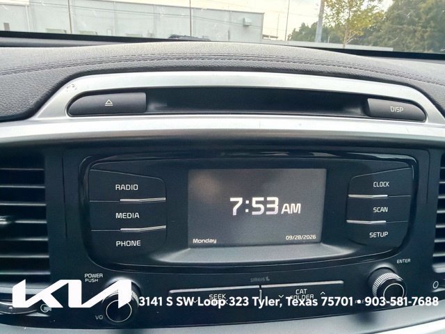 Used 2017 Kia Sorento FWD image 18