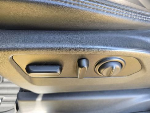 Used 2020 Chevrolet Silverado 3500 High Country w/ Z71 Off-Road Package image 25