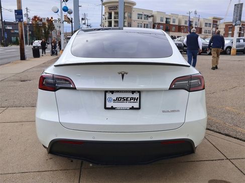 Used 2021 Tesla Model Y Performance image 3