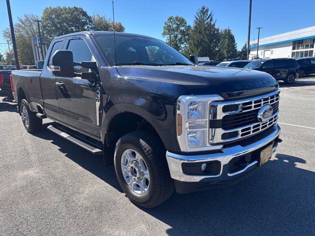 Certified 2025 Ford F250 XLT AWD/4WD image 4