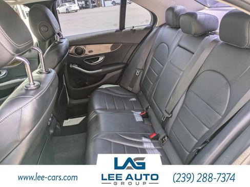 Used 2018 Mercedes-Benz C 300 Sedan image 11