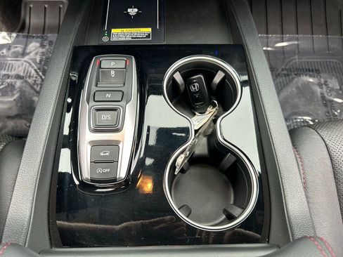Used 2024 Honda Passport Black Edition image 19