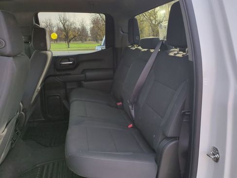 Used 2025 Chevrolet Silverado 1500 Custom image 14